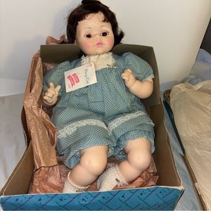 Madame Alexander Pussycat Doll 18"